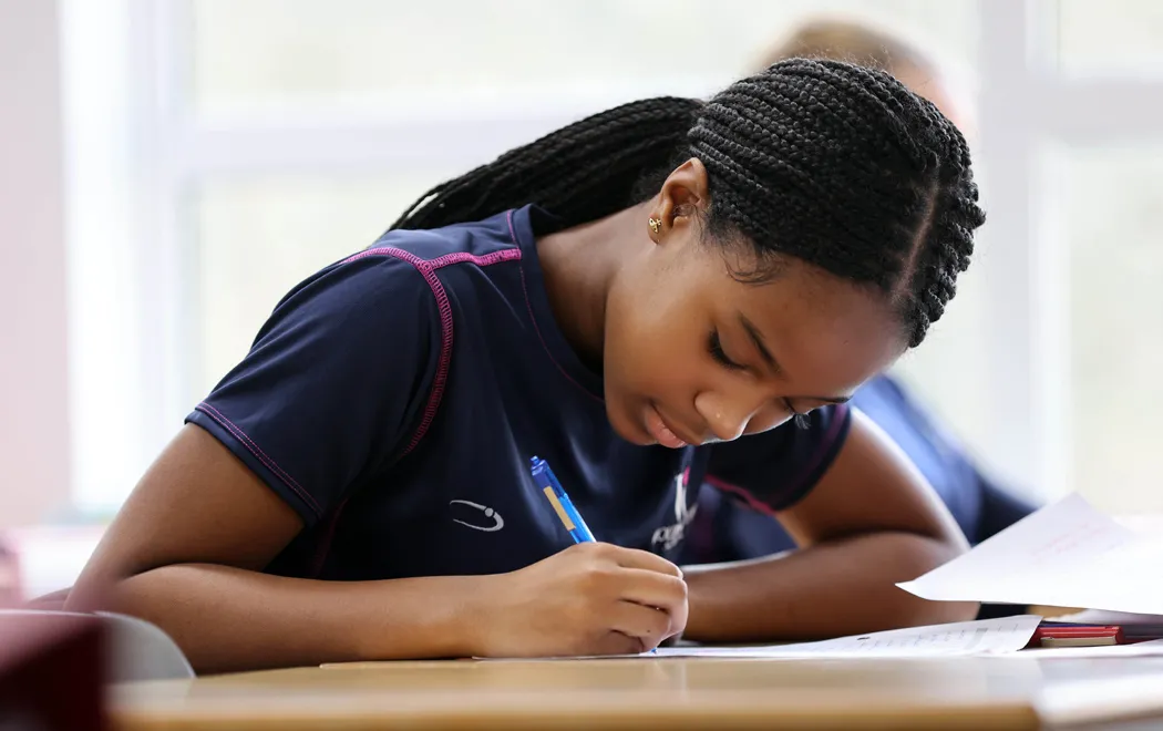 External competitions, courses and scholarships