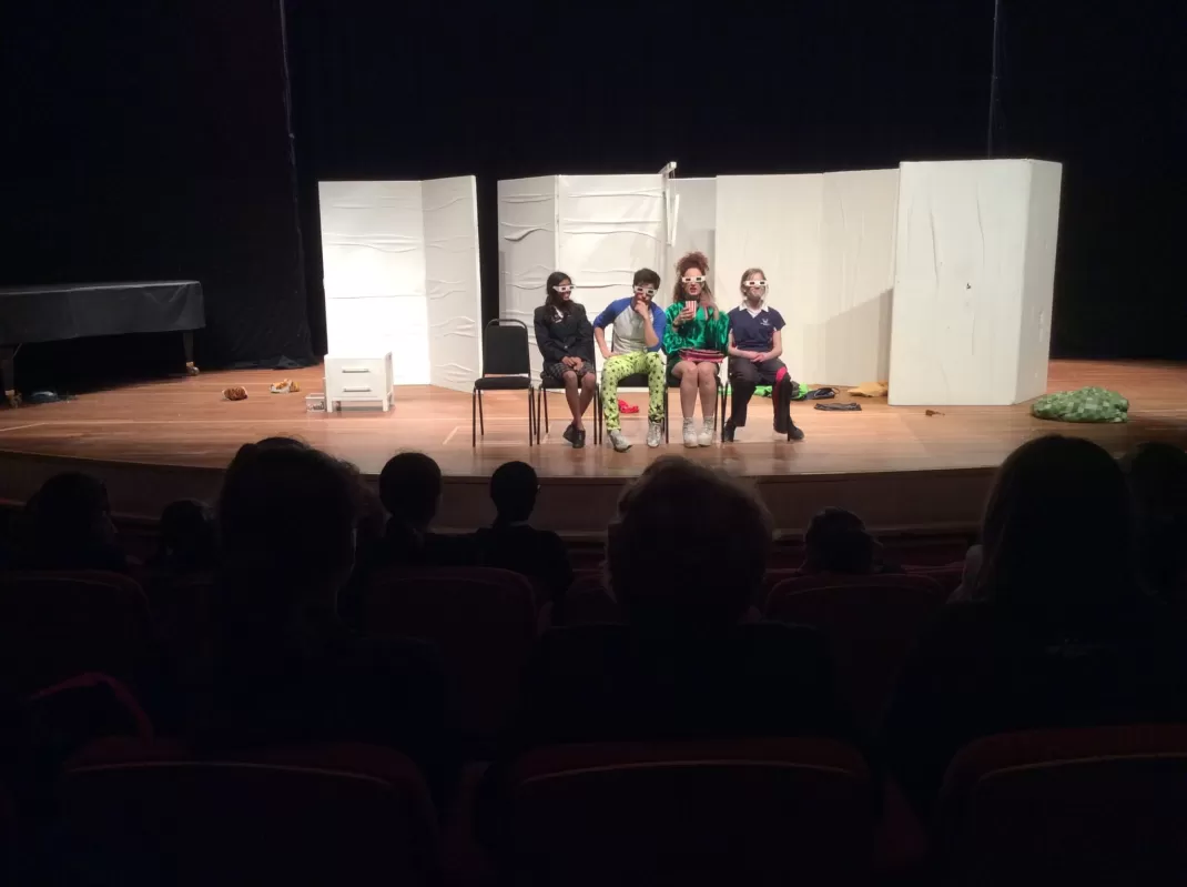 Spanish play a success
