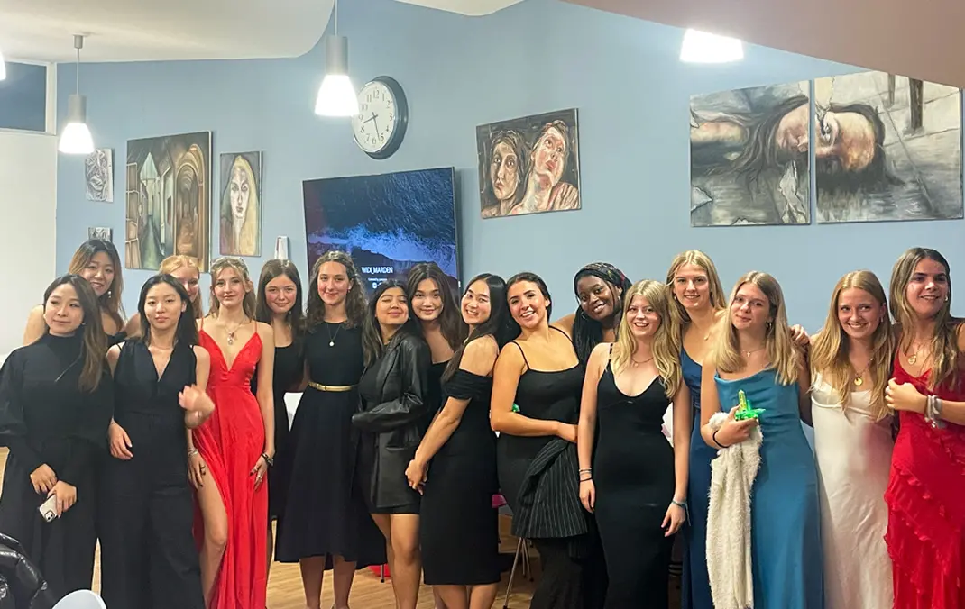 Duchesne paints the town red at House feast