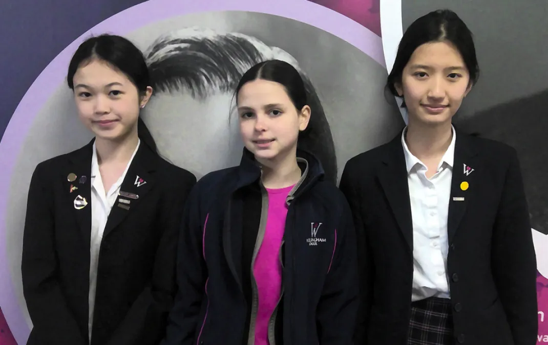 Year 9 students enjoy exploring topology at expert-led Ri Mathematics Masterclass