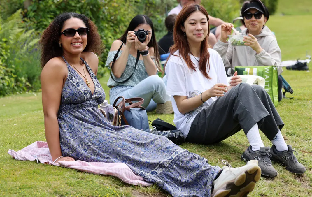 Alumnae reminisce over picnics on Pergola Lawn at Old Girls’ Day