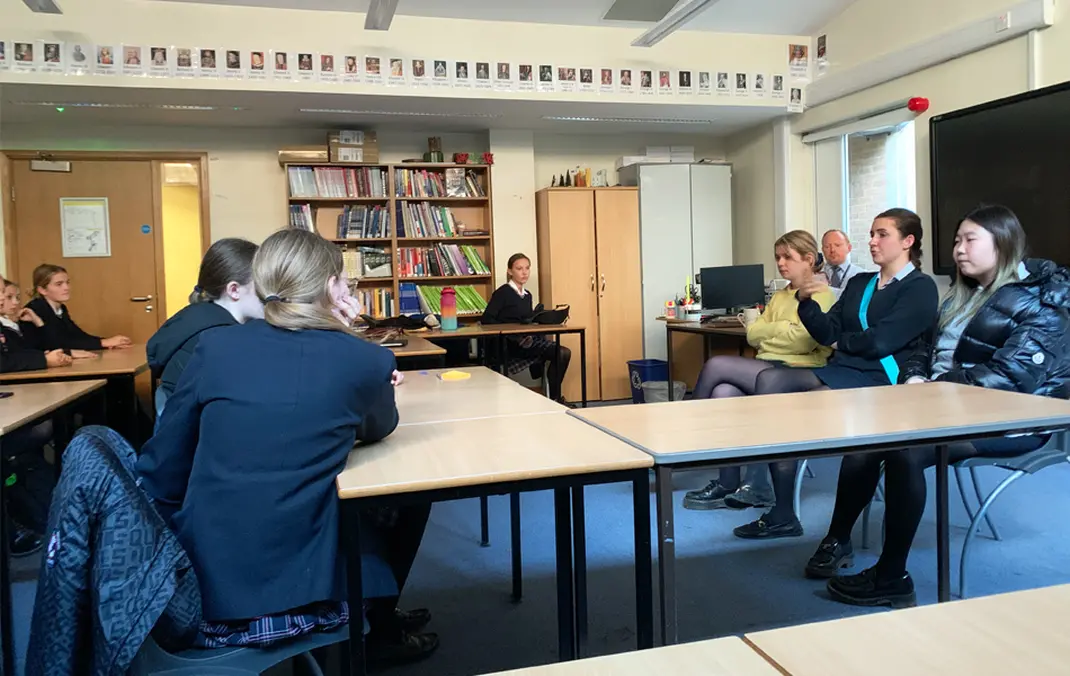 Academic scholars help Oxbridge candidates prepare
