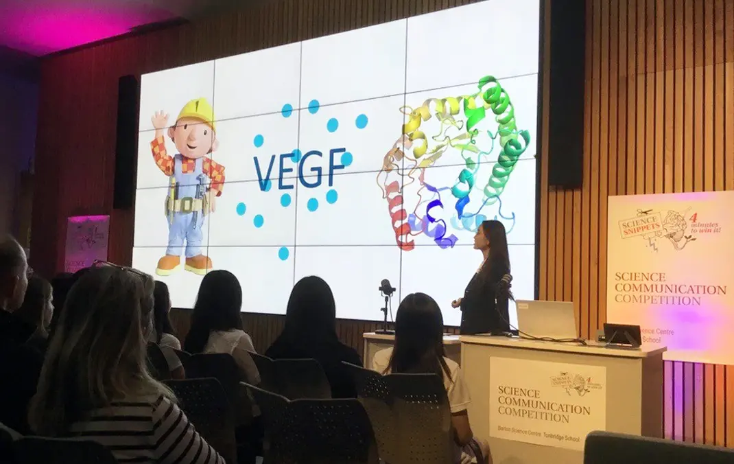 Laura’s skill as a science communicator wins her a prize in ‘Science Snippets’ competition