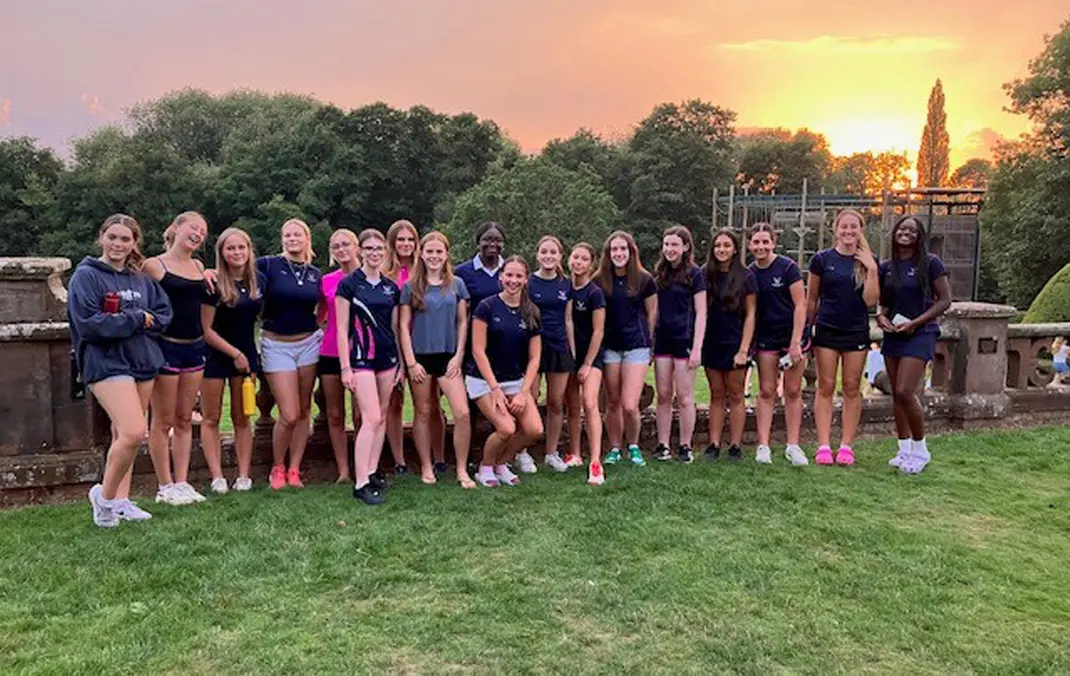 Seniors kick-start the season with team-building tours