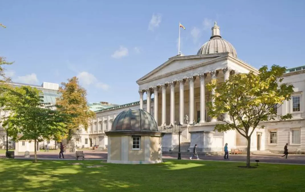Students aim high with university applications