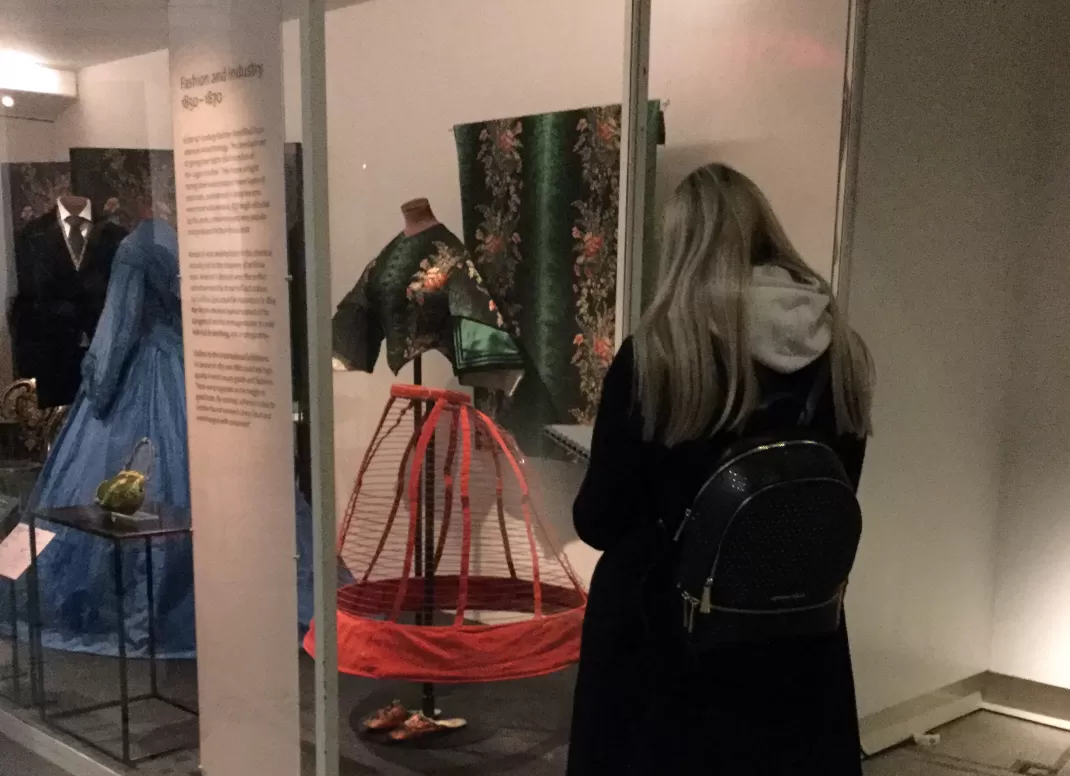 V&A exhibition stimulates ideas for textile projects