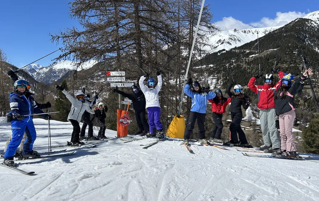 Woldingham skiers improve techniques and learn new tricks on unforgettable trip to Italy